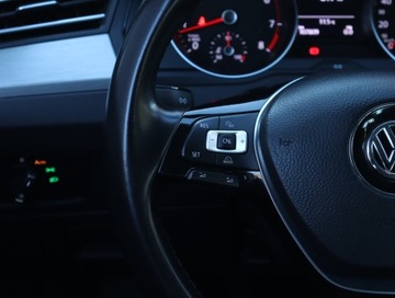Volkswagen Passat B8 Limousine 1.4 TSI BlueMotion Technology 125KM 2018 VW Passat 1.4 TSI, Salon Polska, Klima, zdjęcie 18