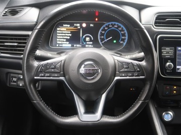 Nissan Leaf II Hatchback Elektryczny 40kWh 150KM 2018 Nissan Leaf 40 kWh, SoH 89%, Automat, VAT 23%, zdjęcie 25