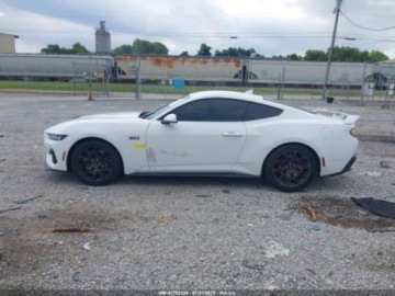 Ford Mustang VI 2024 Ford Mustang GT Premium Fastback 2024 5.0l 5.0 Benzyna 486KM, zdjęcie 2