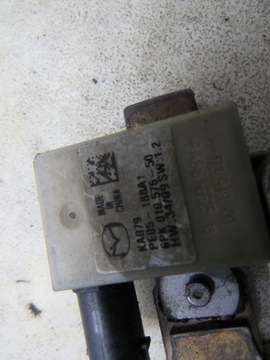 KLIKA MÍNUS MAZDA OE PE05-188A1