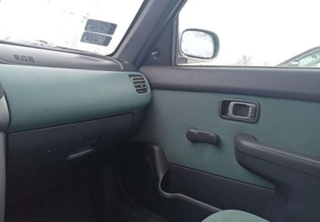 Nissan Micra II 1.0 60KM 2001 Nissan Micra Nissan Micra Benzyna 60KM, zdjęcie 11