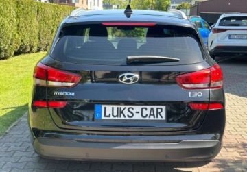 Hyundai i30 III Wagon 1.4 T-GDi 140KM 2017 Hyundai i30 PREMIUM 1,4T 140KM FULL-LED Key-less Bezwypadkowy Dla wymagaja, zdjęcie 37