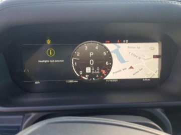 Land Rover Defender IV (L663) 2025 Land Rover Defender 130 X-Dynamic SE 2025 3.0l 3.0 Benzyna 395KM, zdjęcie 9