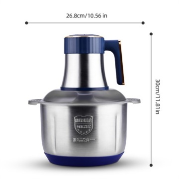 Электрическая мясорубка емкостью 5 литров.