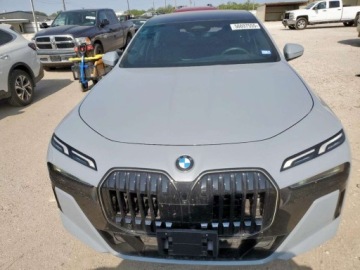 BMW Seria 7 G70 2025 BMW Seria 7 740i 2025 3.0l 3.0 Benzyna 375KM, zdjęcie 5