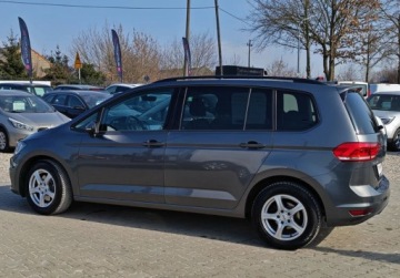 Volkswagen Touran III 1.6 TDI 115KM 2017 Volkswagen Touran swiezo sprowadzone, zarejestrowane, 7osob 1.6 Diesel, zdjęcie 3