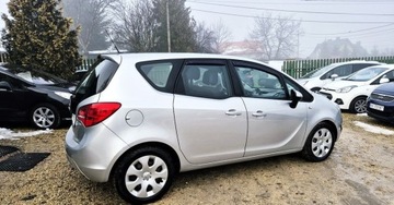 Opel Meriva II Mikrovan 1.4 Turbo ECOTEC 120KM 2011 Opel Meriva 1.4 Benzyna 120KM, zdjęcie 12