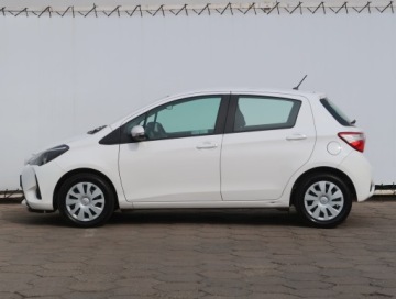 Toyota Yaris III Hatchback 5d Facelifting 2017 1.5 Dual VVT-iE 111KM 2017 Toyota Yaris 1.5 Dual VVT-i, Salon Polska, Klima, zdjęcie 2