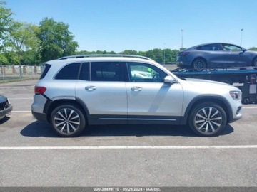 Mercedes GLB 2022 Mercedes-Benz GLB 2022 Mercedes-Benz GLB GLB 250 4MATIC SUV 2.0 Benzyna, zdjęcie 11