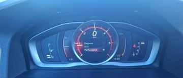 Volvo V60 I Kombi Facelifting 2.0 D4 DRIVE-E 181KM 2014 Volvo V60 Volvo V60 D4 Geartronic Ocean Race 2.0 Diesel 181KM, zdjęcie 17