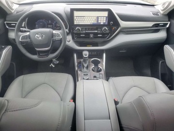 Toyota Highlander III 2024 Toyota Highlander LE 2024 2.4l 2.4 Benzyna 265KM, zdjęcie 8