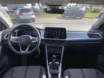 Volkswagen T-Roc I SUV Facelifting 1.5 TSI ACT 150KM 2023 Volkswagen T-Roc 1.5 TSI Carplay Keyless Salon PL, zdjęcie 10