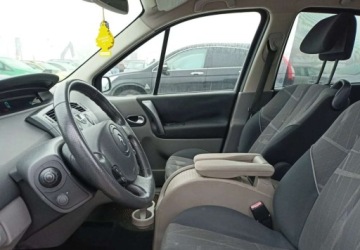 Renault Scenic II 2.0 i 16V 136KM 2004 Renault Scenic Renault Scenic 2.0 Benzyna 135KM, zdjęcie 7