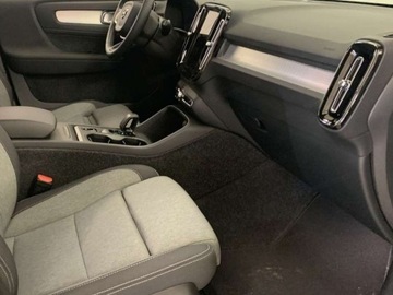 Volvo XC40 Crossover Facelifting 2.0 B3 163KM 2025 VOLVO XC40 B3 Plus Dark Suv 2.0 (163KM) 2025, zdjęcie 10