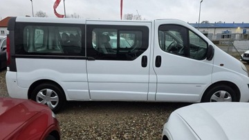 Opel Vivaro A Van z pojedynczą kabiną L1 2.0 CDTI 115KM 2011 Opel Vivaro 9 Osobowy Long Klima, zdjęcie 4