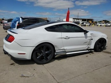 Ford Mustang VI Fastback Facelifting 5.0 Ti-VCT 450KM 2022 Ford Mustang gt, 2022r., 5.0L 5.0 Benzyna 450KM, zdjęcie 3