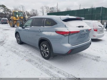Toyota Highlander III 2022 Toyota Highlander 2022r., XLE, od ubezpieczalni 3.5 Benzyna 295KM, zdjęcie 4