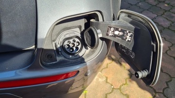 Mercedes Klasa E W213 Kombi Plug-in Facelifting 2.0 E300de 306KM 2020 Mercedes E-300 Plug-in Hybrid/Diesel, zdjęcie 12