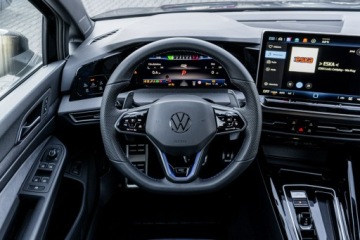 Volkswagen Golf VIII R Facelifting 2.0 TSI 333KM 2025 Volkswagen Golf Variant R 2.0 TSI 4Motion 333 KM, zdjęcie 17