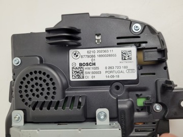 BMW 7 G11 G12 G31 G32 PŘÍSTROJOVÁ DESKA BUDÍKY LCD 8779086