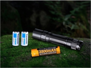 Светодиодный фонарик Fenix ​​PD32 V2.0