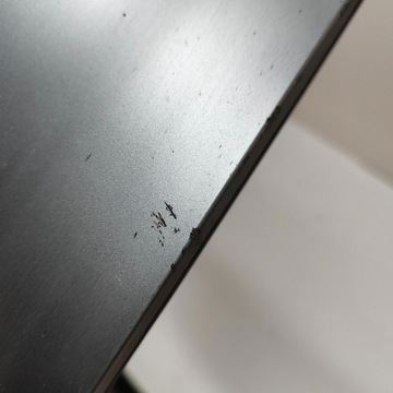 GENESIS GV60 2022 LEVÝ STRANA LIŠTA DVEŘE ZADNÍCH