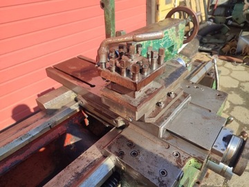 Корейский токарный станок по металлу