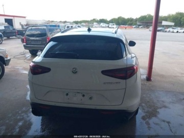 Alfa Romeo Stelvio 2022 Alfa Romeo Stelvio 2022r., 2.0L 2.0 Benzyna 280KM, zdjęcie 7