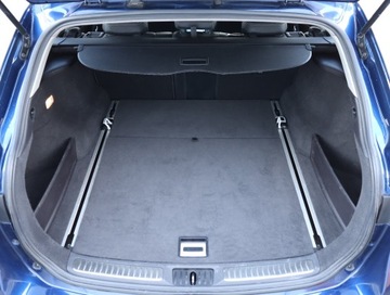 Toyota Avensis III Wagon Facelifting 2015 2.0 D-4D 143KM 2017 Toyota Avensis 2.0 D-4D, Salon Polska, Skóra, zdjęcie 12