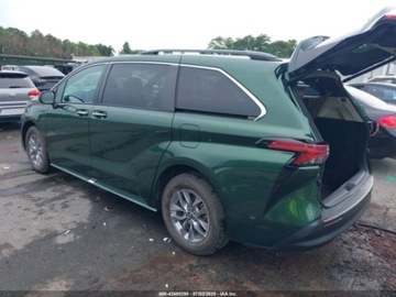 Toyota Sienna III 2022 Toyota Sienna XLE, 2022r., 4x4, 2.5L 2.5 Benzyna 189KM, zdjęcie 5