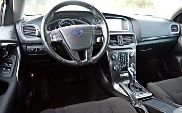 Volvo V40 II Hatchback 1.5 T2 DRIVE-E 122KM 2015 Volvo V40 Lift Automat, Nawigacja, Park Assistant, Grzana szyba, Bezwypadk, zdjęcie 11