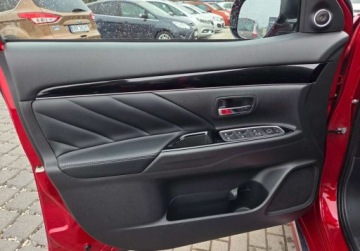 Mitsubishi Outlander III 2021 Mitsubishi Outlander 2.4plug-in hybrid 4wd FULL LED 2xPDC Kamera Grz.Fotel, zdjęcie 36