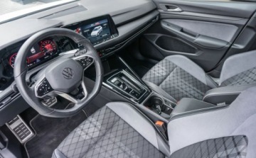 Volkswagen Golf VIII Variant 1.5 eTSI 150KM 2023 Volkswagen Golf Volkswagen Golf 1.5 eTSI MHEV R-Line DSG 1.5 Benzyna 150KM, zdjęcie 23