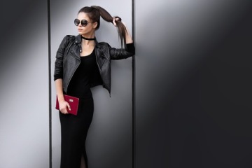 ЭЛЕГАНТНЫЙ БЛОКНОТ А5 С КРАСНОЙ РУЧКОЙ