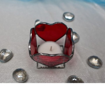 Подсвечник с сердечками, подарочное оформление ко Дню святого Валентина.