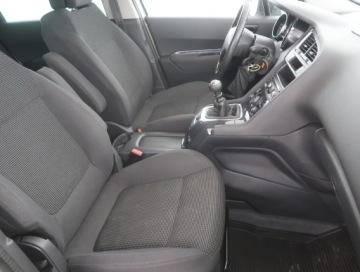 Peugeot 5008 I Minivan Facelifting 2.0 BlueHDi 150KM 2016 Peugeot 5008 2.0 BlueHDi, Salon Polska, zdjęcie 8