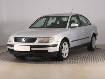 Volkswagen Passat B5 Sedan 1.8 T 20V 150KM 2000 VW Passat 1.8 T, Klima, Klimatronic,ALU, El. szyby, zdjęcie 1