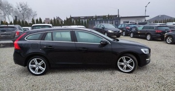 Volvo V60 I Kombi Facelifting 2.0 D4 DRIVE-E 190KM 2016 Volvo V60 2.0D 190 kM Klima Grzana Kanapa Skora Navi Bluetooth Xenon GWARA, zdjęcie 14