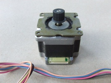 Silnik krokowy bipolarny KH56JM2U014A06
