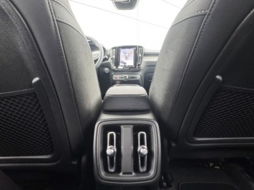 Volvo XC40 Crossover Facelifting 2.0 B3 163KM 2025 Volvo XC 40 B3 Plus Dark | Pixel LED | Harman Kard, zdjęcie 21