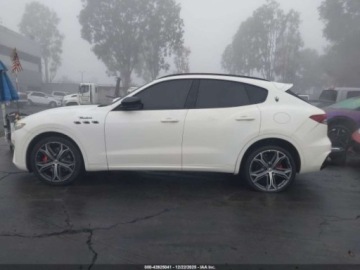 Maserati Levante 2022 Maserati Levante 2022r., 4x4, 3.0L 3.0 Benzyna 424KM, zdjęcie 5