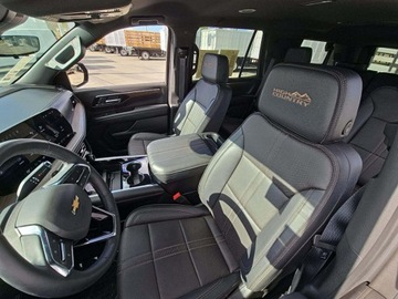 Chevrolet Tahoe GMT900 2025 Chevrolet Tahoe High Country 3LZ 2025 6.2l 6.2 Benzyna 420KM, zdjęcie 8