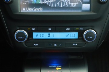 Toyota Avensis III Wagon Facelifting 2015 2.0 D-4D 143KM 2017 Toyota Avensis 2.0 D-4D, Salon Polska, Navi, zdjęcie 9