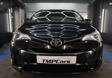 Toyota Avensis III Wagon Facelifting 2015 2.0 D-4D 143KM 2015 Toyota Avensis PL Salon _ kombi _ kamera cofania _ Alu17_ 2.0 Diesel 143KM, zdjęcie 8