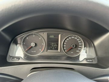 Volkswagen Caravelle T5 Caravelle Facelifting długi rozstaw osi 2.0 TDI 102KM 2010 Volkswagen Transporter VW T5 Kamper 2.0 TDI KLIMA, zdjęcie 25