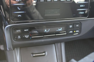 Toyota Auris II Touring Sports Facelifting 1.33 Dual VVT-i 99KM 2018 Toyota Auris Salon Polska F-vat Gwarancja Klima AU, zdjęcie 18