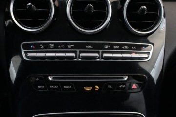 Mercedes GLC C253 SUV 2.1 220 d 170KM 2017 Mercedes GLC GLC 220 d 4MATIC, Salon Polska, zdjęcie 16