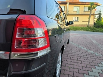 Opel Zafira B 1.8 ECOTEC 140KM 2012 Opel Zafira 7-os, Xenon, KlimaTronik, Grzane, zdjęcie 14