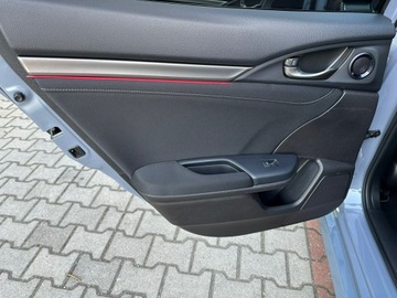 Honda Civic X Hatchback 5d 1.0 VTEC TURBO 126KM 2019 Honda Civic 1.0Vtec, Stan Idealny,NAVI,Klimatronic, zdjęcie 14