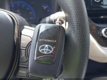 Toyota Corolla XII 2021 Toyota Corolla 2021 TOYOTA COROLLA HYBRID LE 1.8 Hybryda 96KM, zdjęcie 9